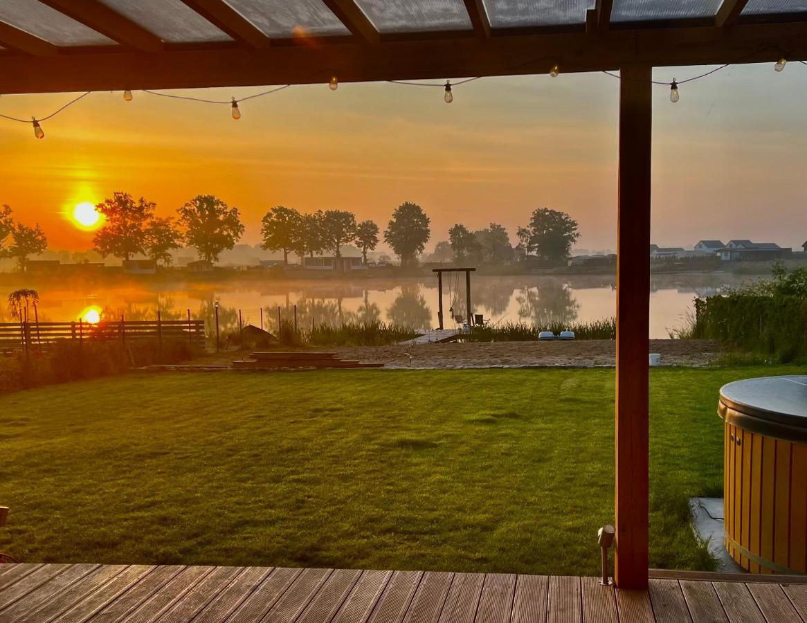 Relax House Nad Jeziorem Z Goraca Balia Villa Bieniowice Екстериор снимка