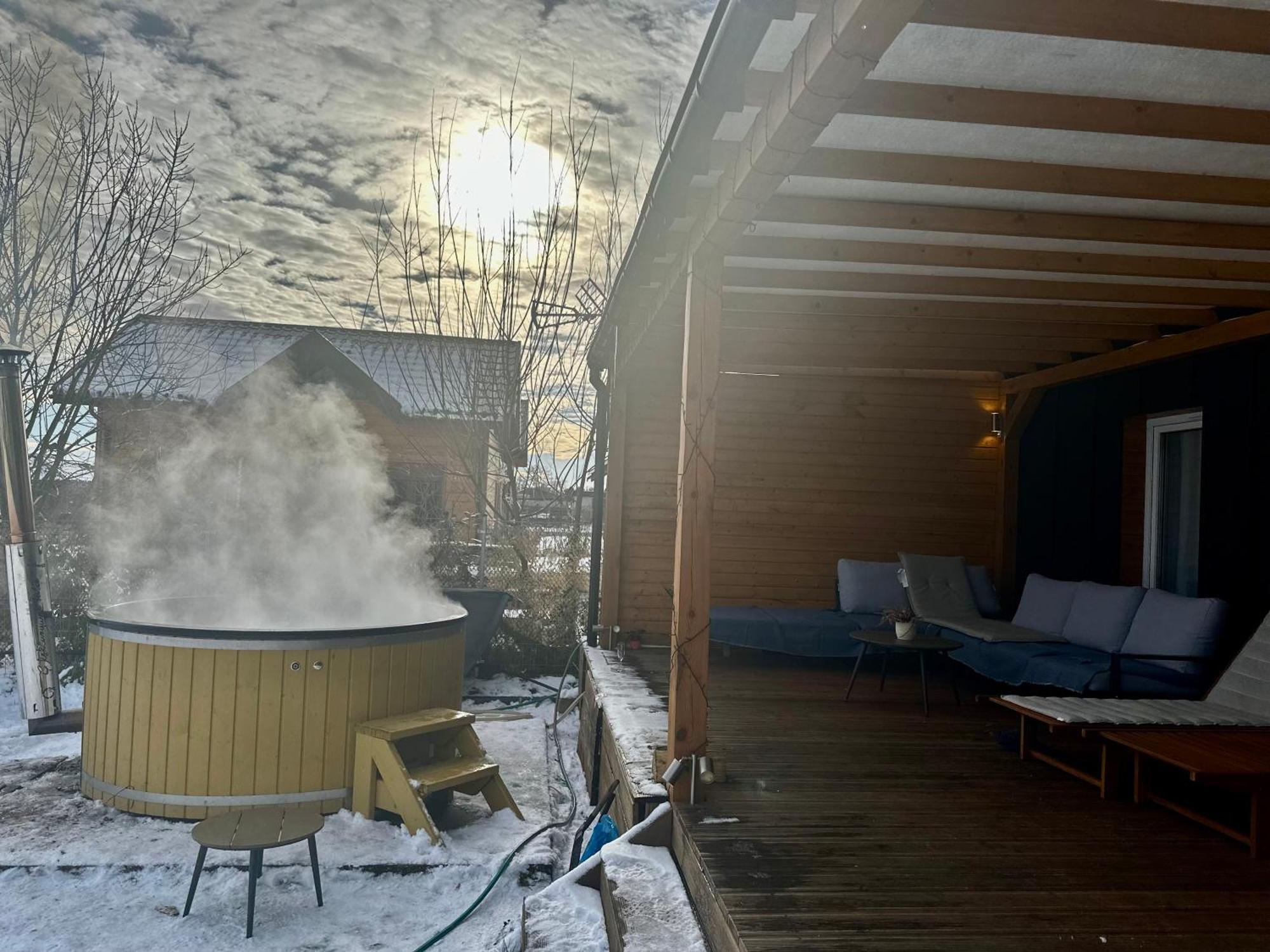 Relax House Nad Jeziorem Z Goraca Balia Villa Bieniowice Екстериор снимка